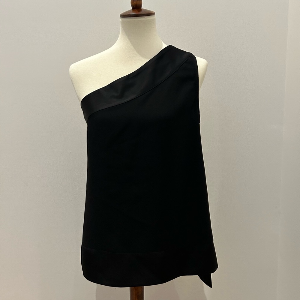Chic One-Shoulder Black Dress